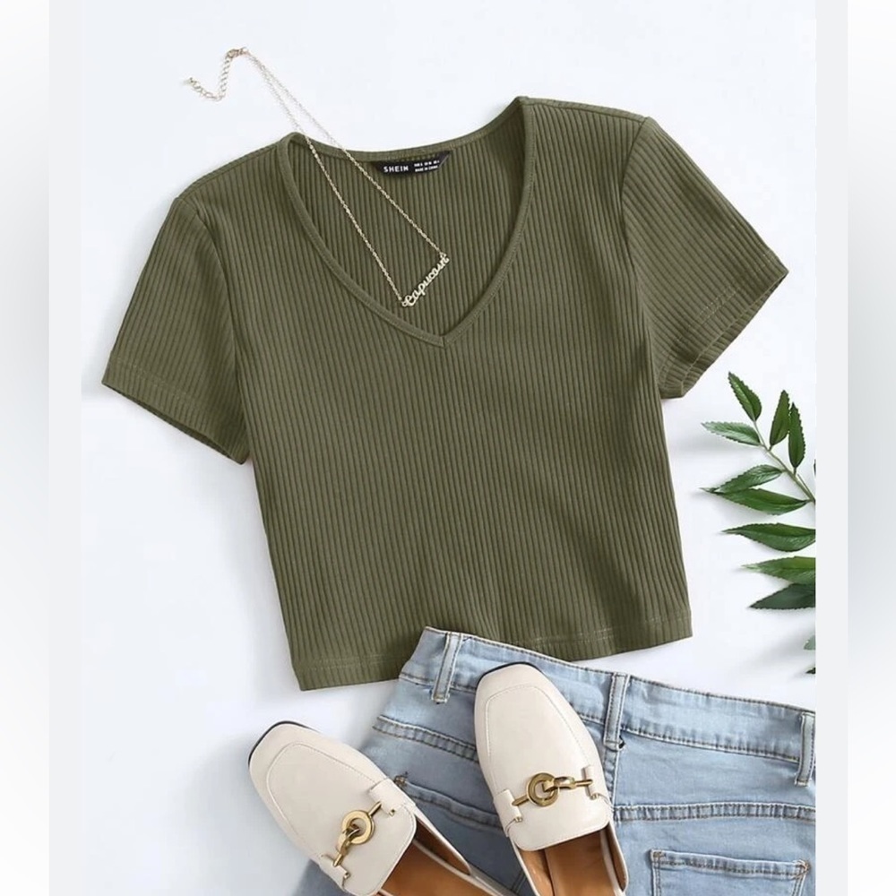 Olive green crop top​